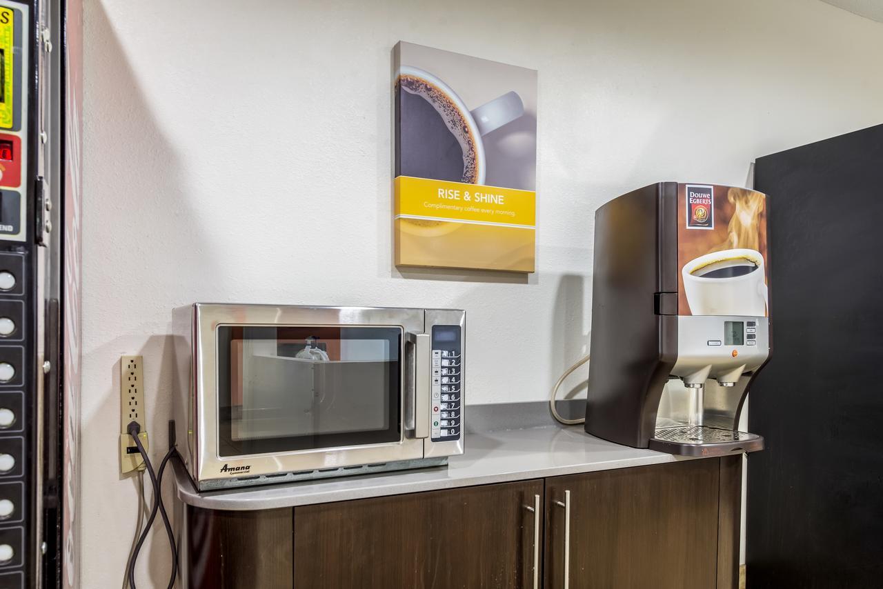 Motel 6 Indianapolis Carmel ภายนอก รูปภาพ