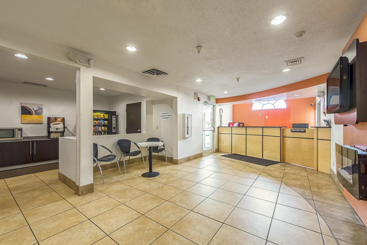 Motel 6 Indianapolis Carmel ภายนอก รูปภาพ