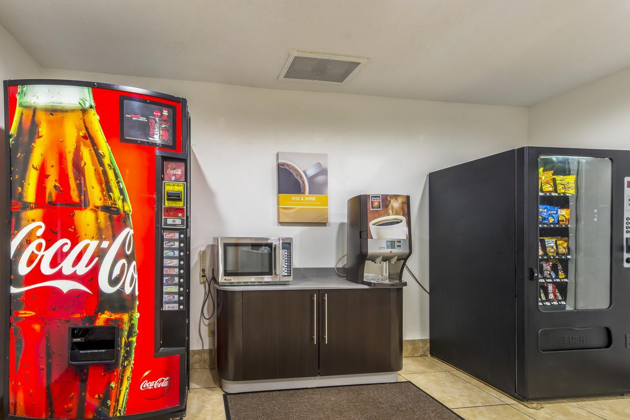 Motel 6 Indianapolis Carmel ภายนอก รูปภาพ