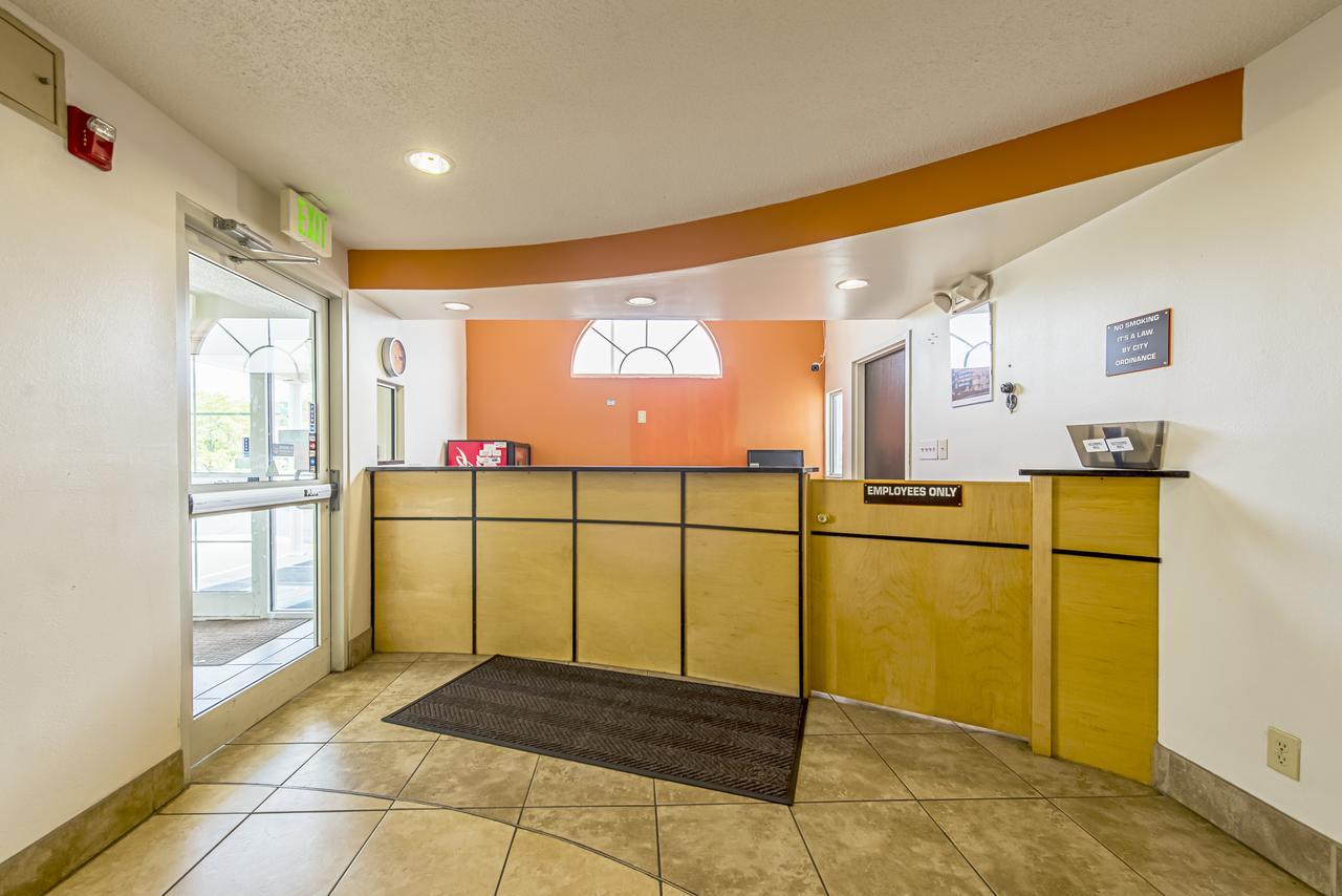 Motel 6 Indianapolis Carmel ภายนอก รูปภาพ