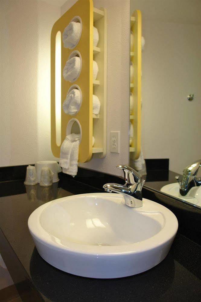 Motel 6 Indianapolis Carmel ภายนอก รูปภาพ